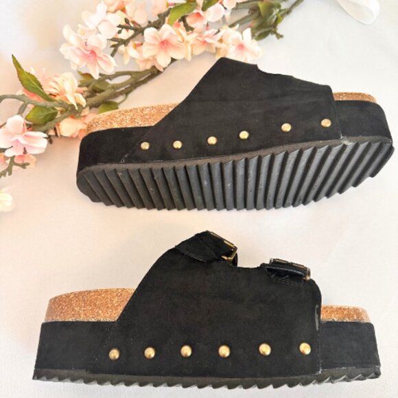 Black Platform Large Buckle Sandals, Size 9 - Picture 13 of 16